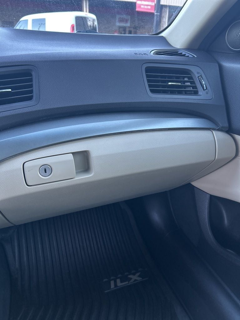 2013 Acura ILX 2.0L