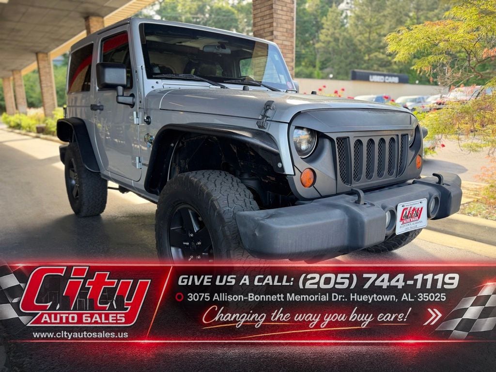 2012 Jeep Wrangler Sahara's photo