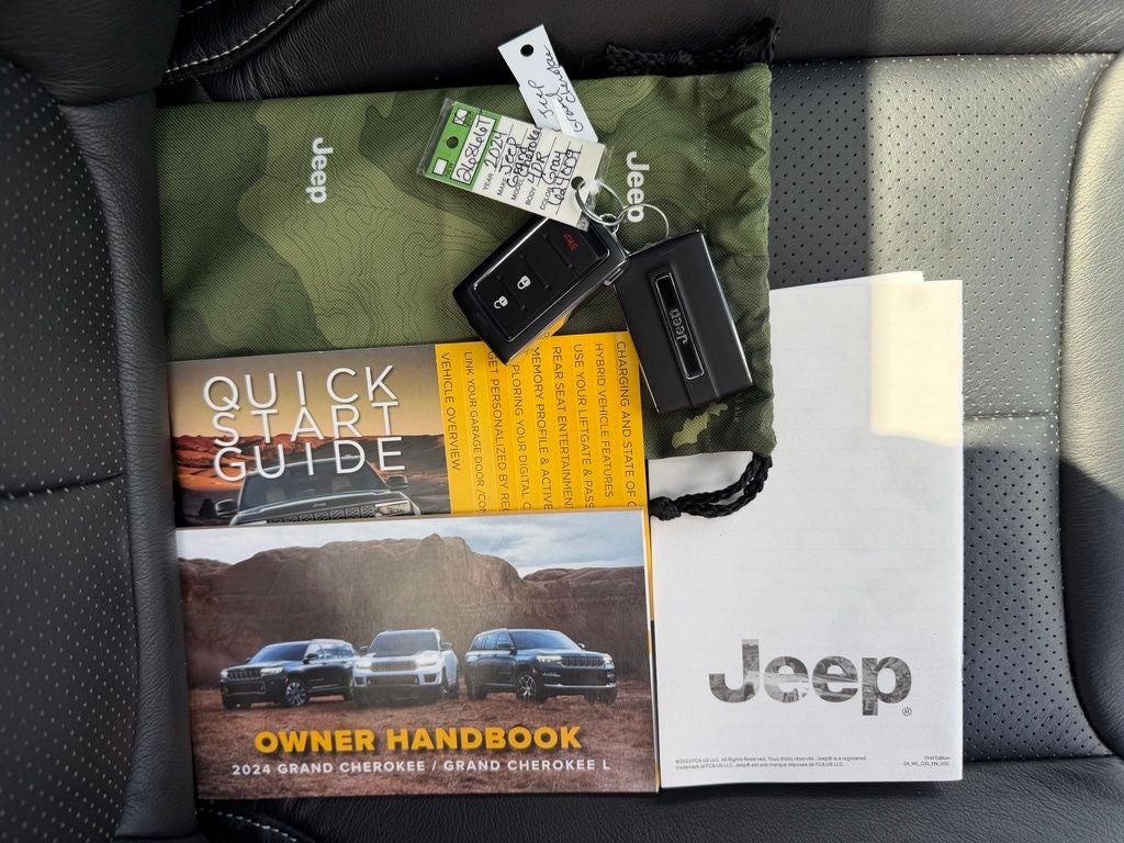 2024 Jeep Grand Cherokee L Laredo