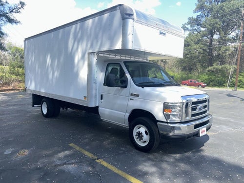 2017 Ford E-350SD Base Cutaway
