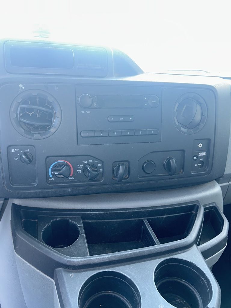 2017 Ford E-350SD Base Cutaway
