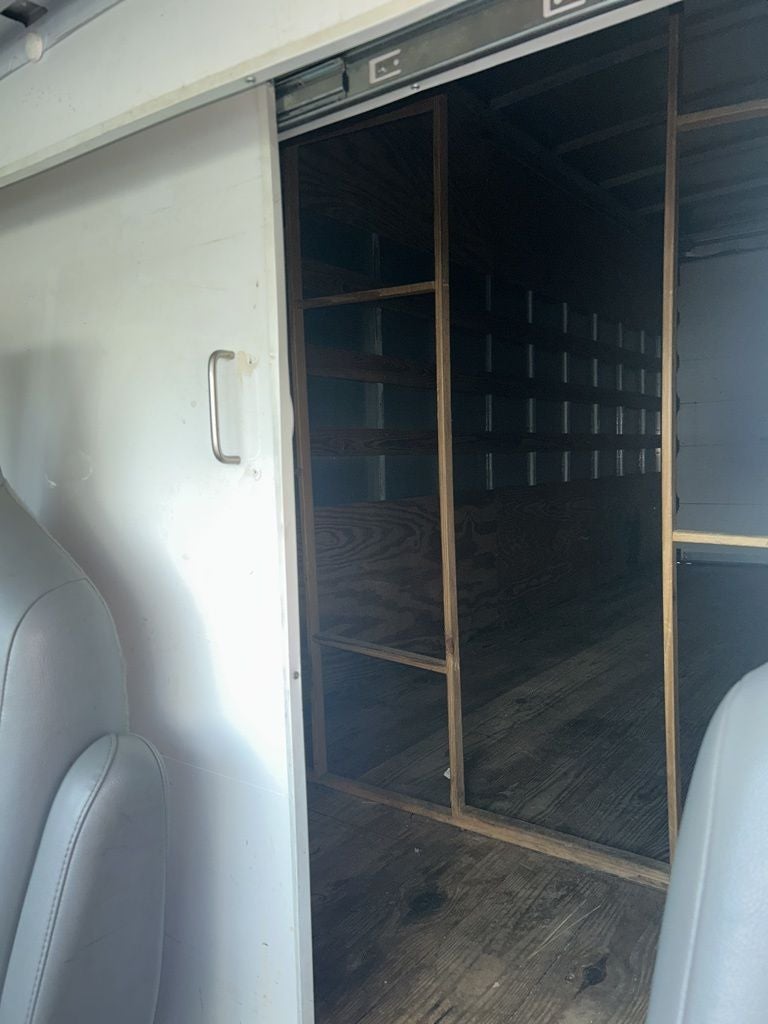 2017 Ford E-350SD Base Cutaway