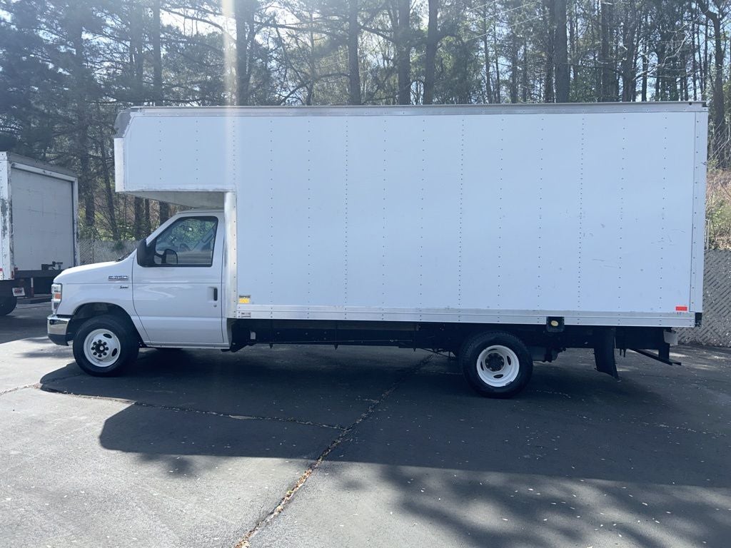 2017 Ford E-350SD Base Cutaway