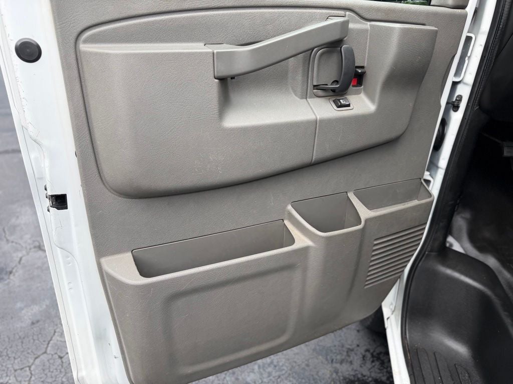 2018 Chevrolet Express 2500 Work Van Cargo