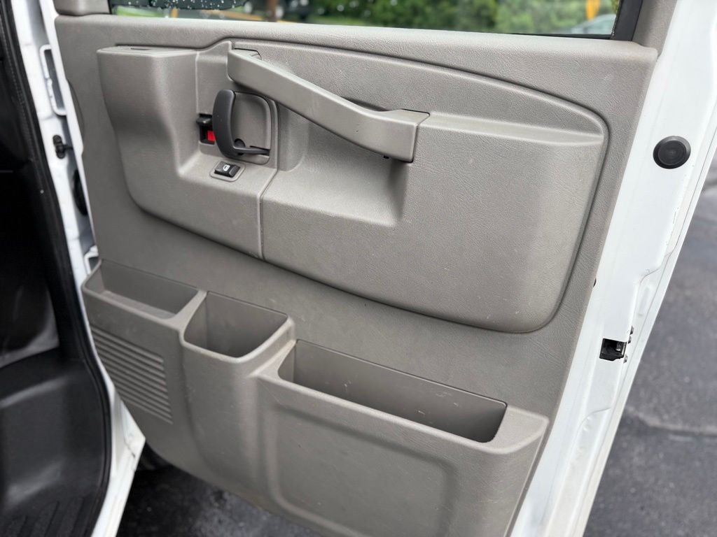 2018 Chevrolet Express 2500 Work Van Cargo