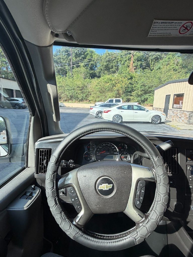 2018 Chevrolet Express 3500 Work Van Cargo