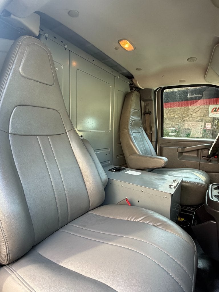 2018 Chevrolet Express 3500 Work Van Cargo