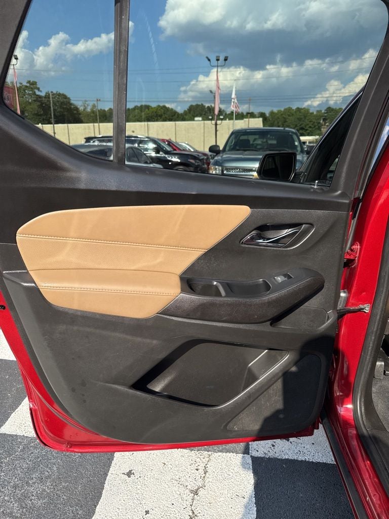 2023 Chevrolet Traverse Premier