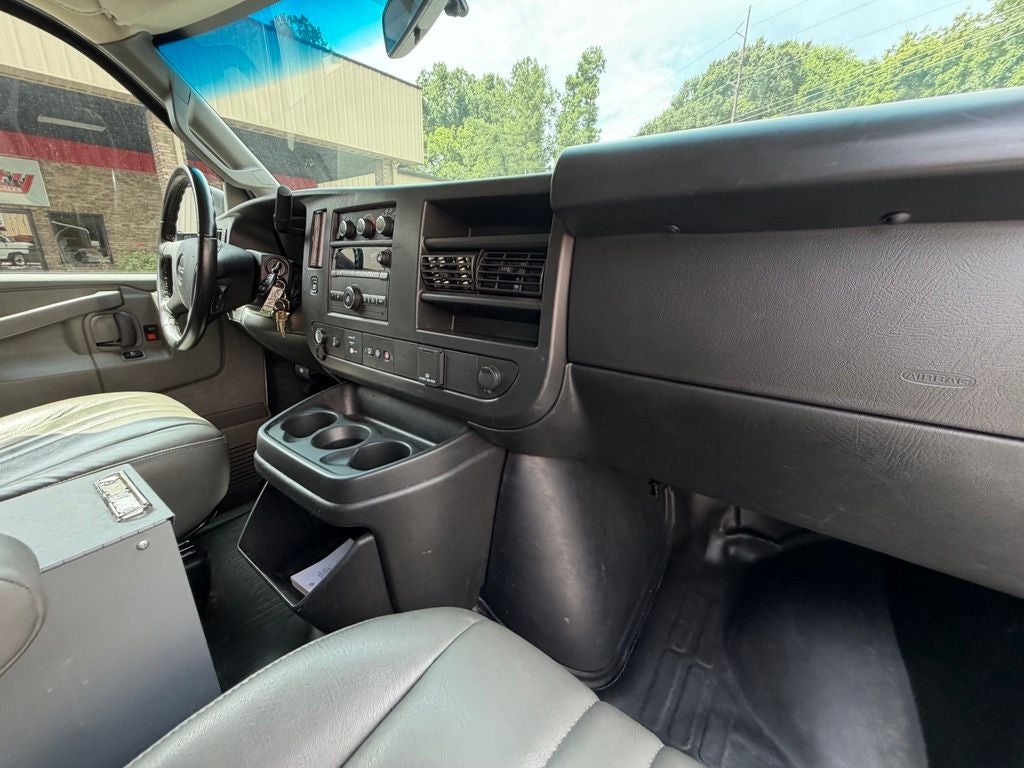 2023 GMC Savana 2500 Work Van