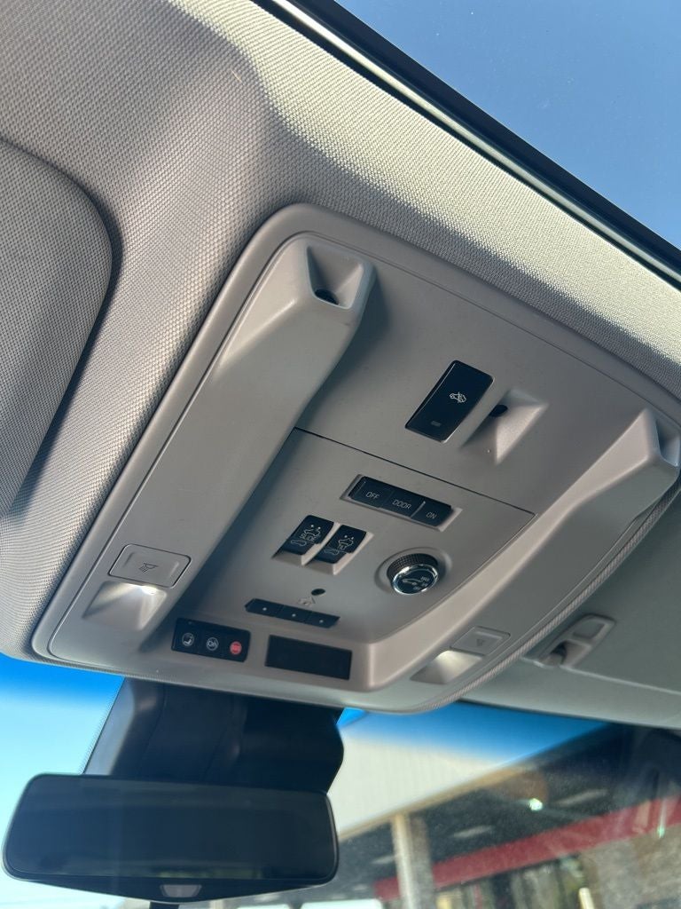 2017 Cadillac Escalade Premium Luxury