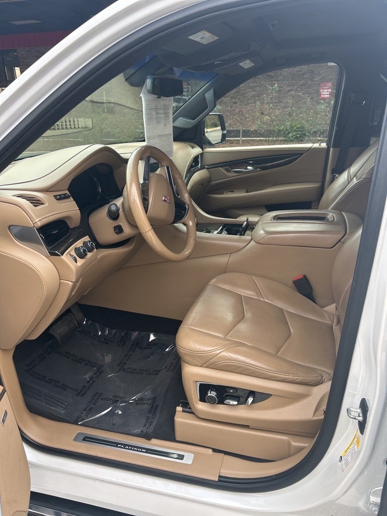 2016 Cadillac Escalade Luxury