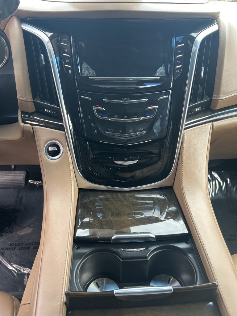 2016 Cadillac Escalade Luxury