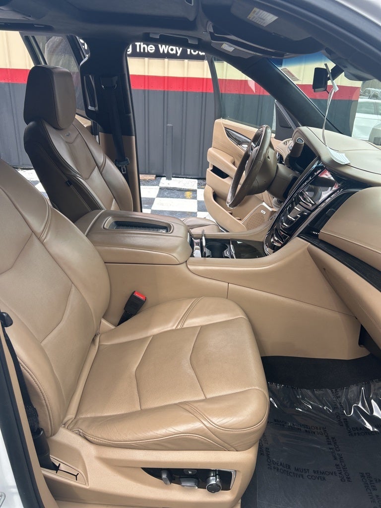 2016 Cadillac Escalade Luxury