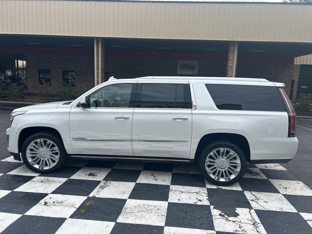 2016 Cadillac Escalade Luxury