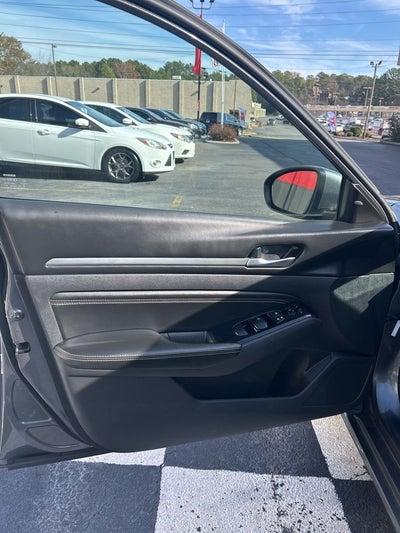 2021 Nissan Altima 2.5 SV