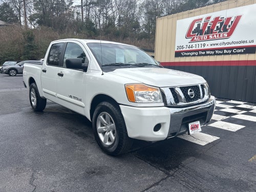2012 Nissan Titan SV