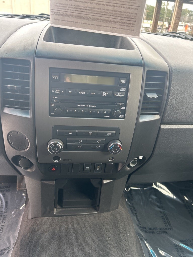 2012 Nissan Titan SV