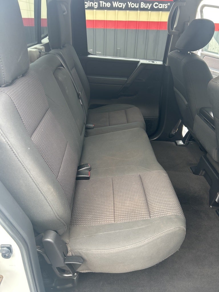 2012 Nissan Titan SV