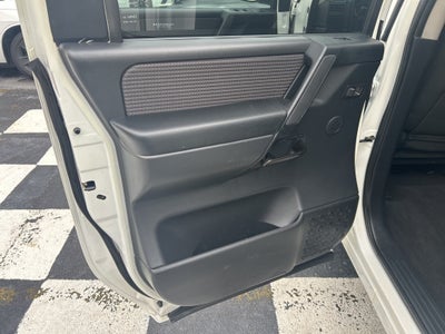 2012 Nissan Titan SV