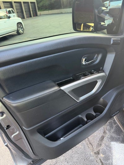 2017 Nissan Titan PRO-4X