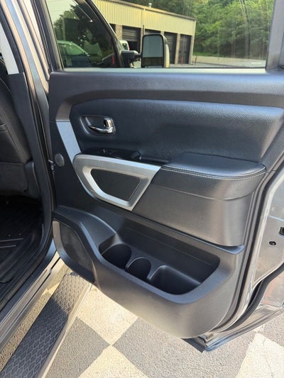 2017 Nissan Titan PRO-4X