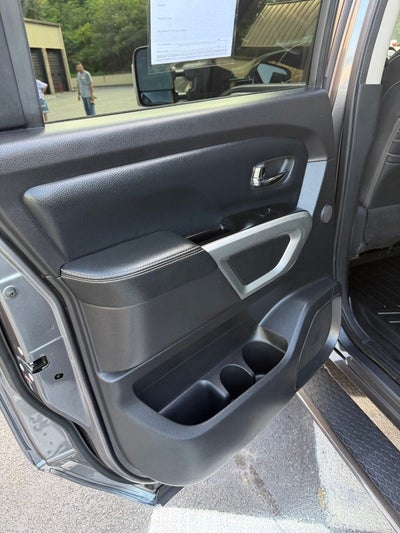 2017 Nissan Titan PRO-4X