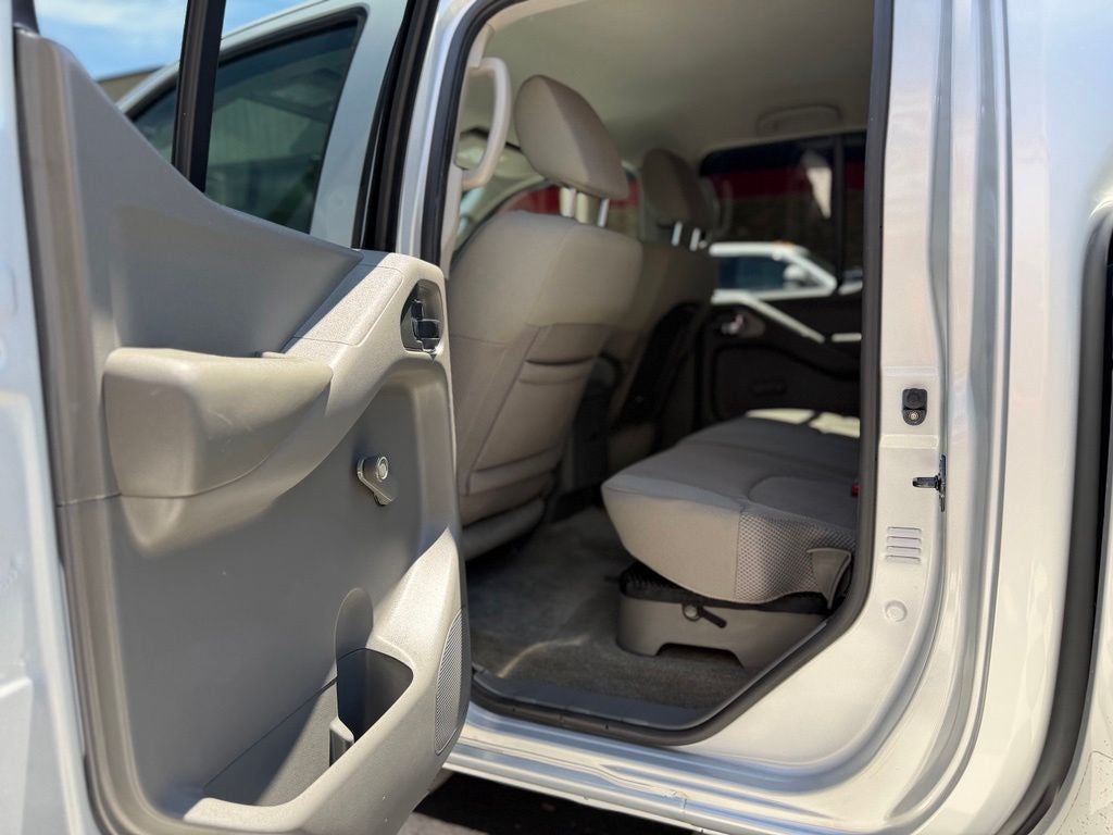 2012 Nissan Frontier S