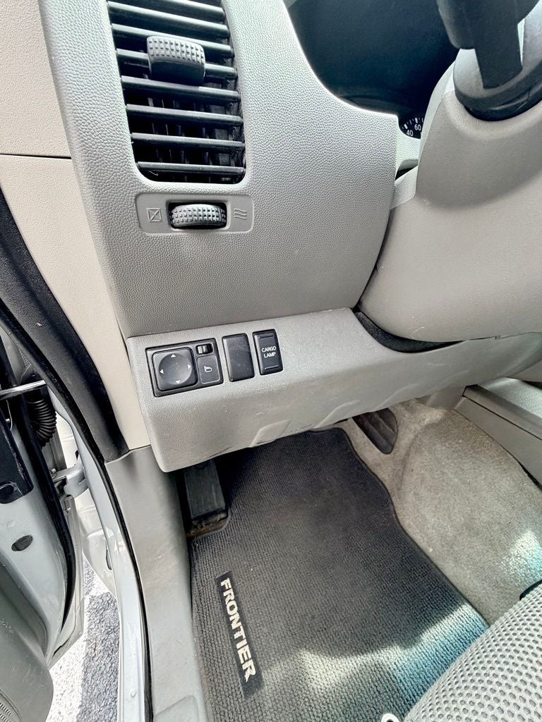 2016 Nissan Frontier SV