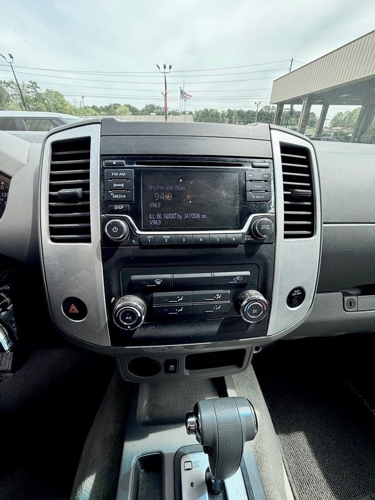 2016 Nissan Frontier SV