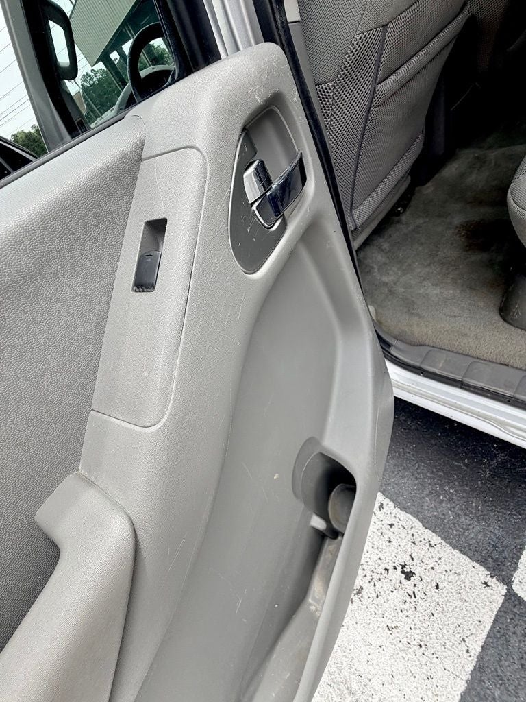 2016 Nissan Frontier SV