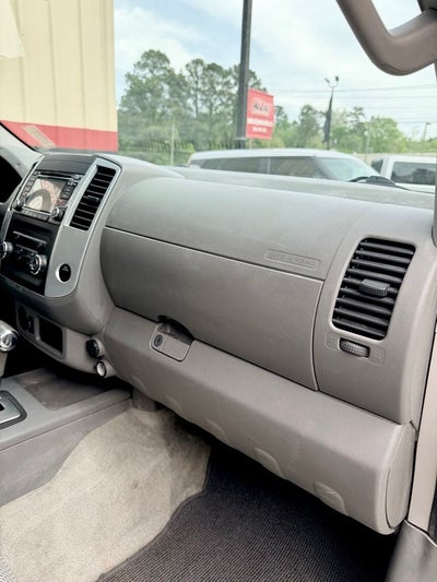 2016 Nissan Frontier SV