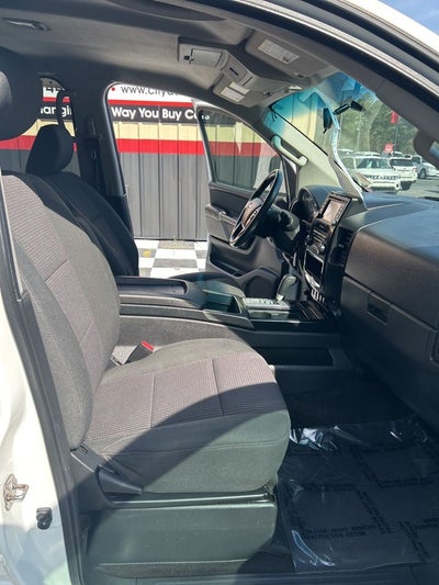 2015 Nissan Titan SV