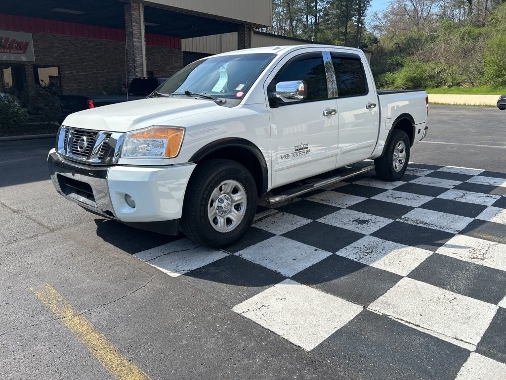 2015 Nissan Titan SV