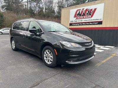 2021 Chrysler Voyager LXI