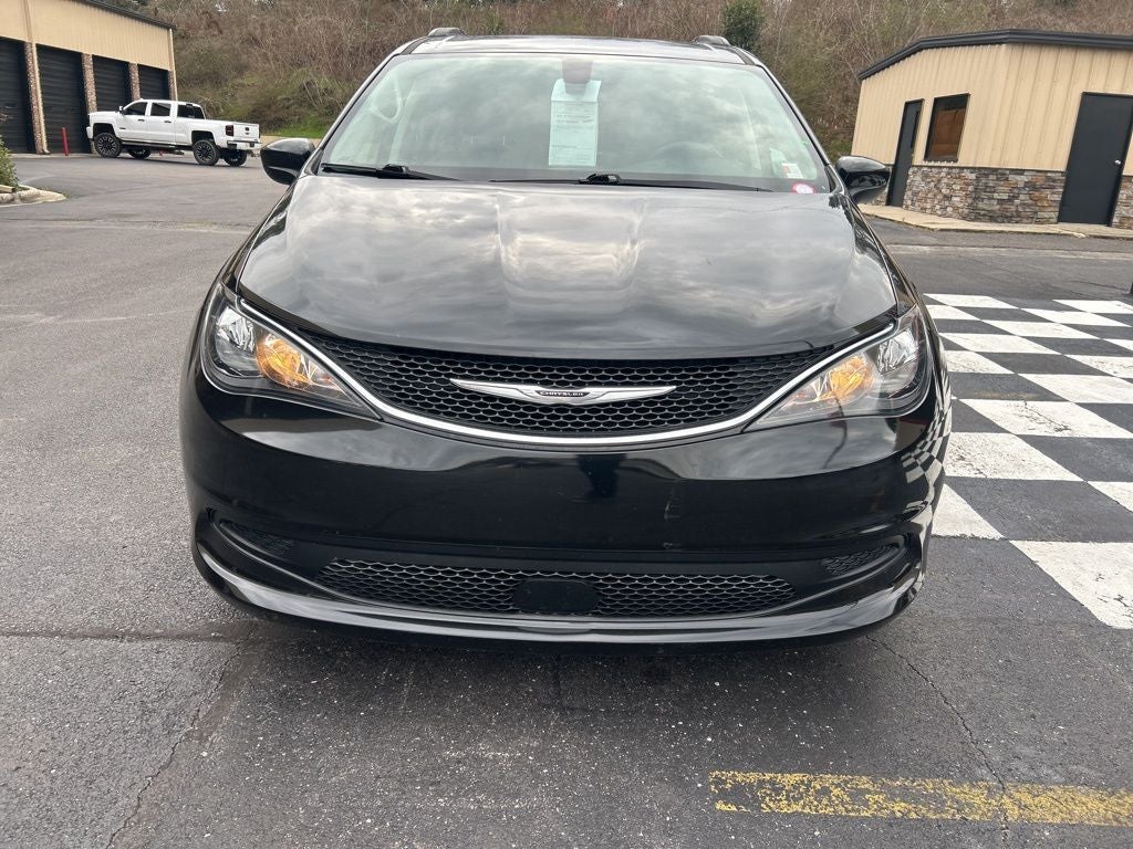 2021 Chrysler Voyager LXI