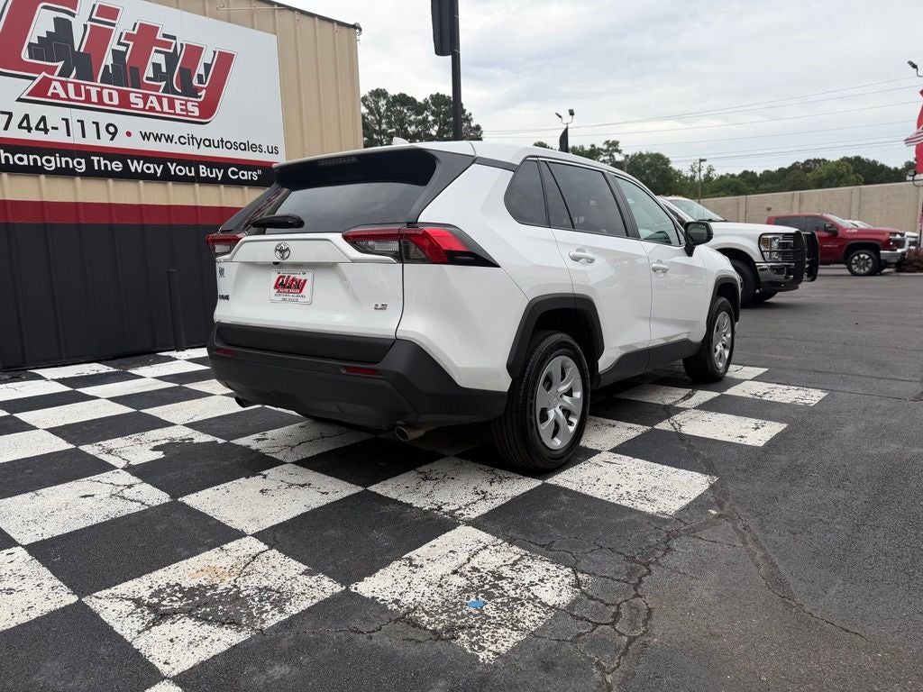 2025 Toyota RAV4 LE