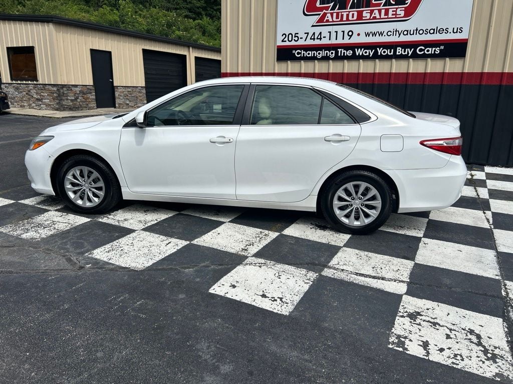 2017 Toyota Camry LE