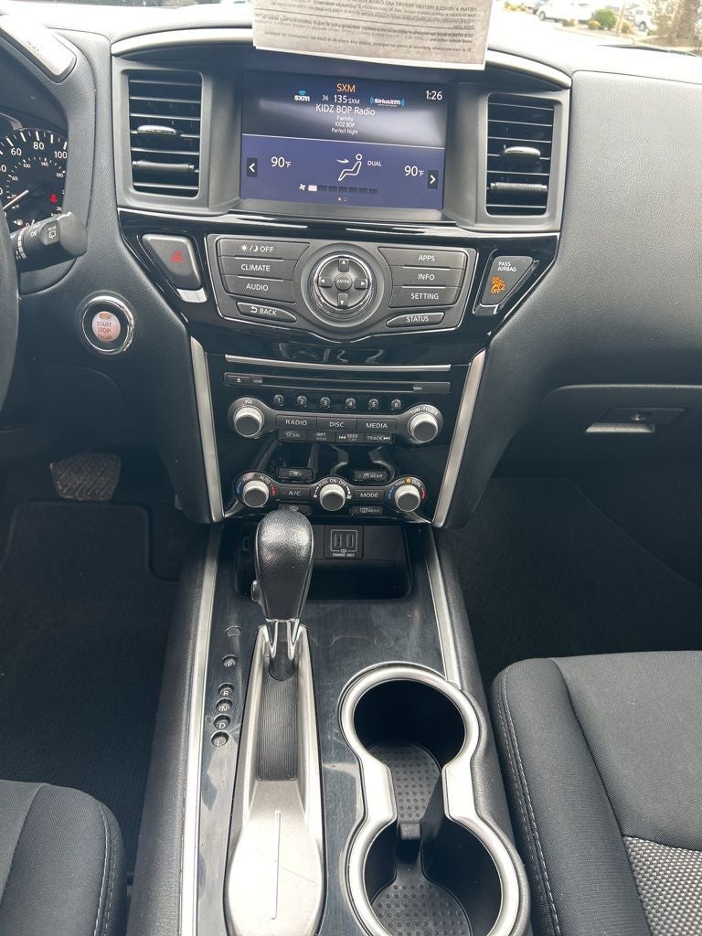 2018 Nissan Pathfinder SV