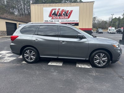 2018 Nissan Pathfinder SV