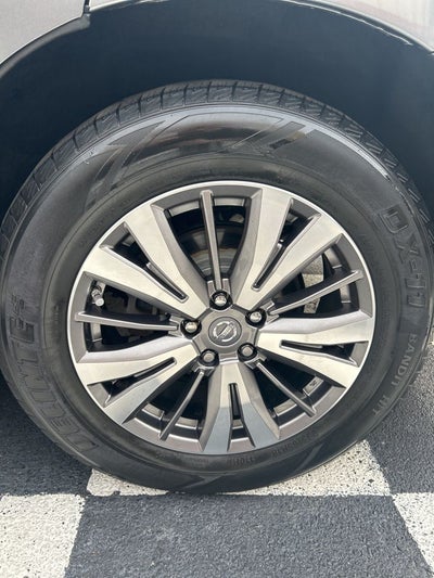 2018 Nissan Pathfinder SV