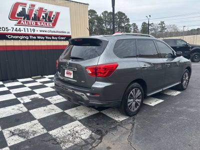2018 Nissan Pathfinder SV