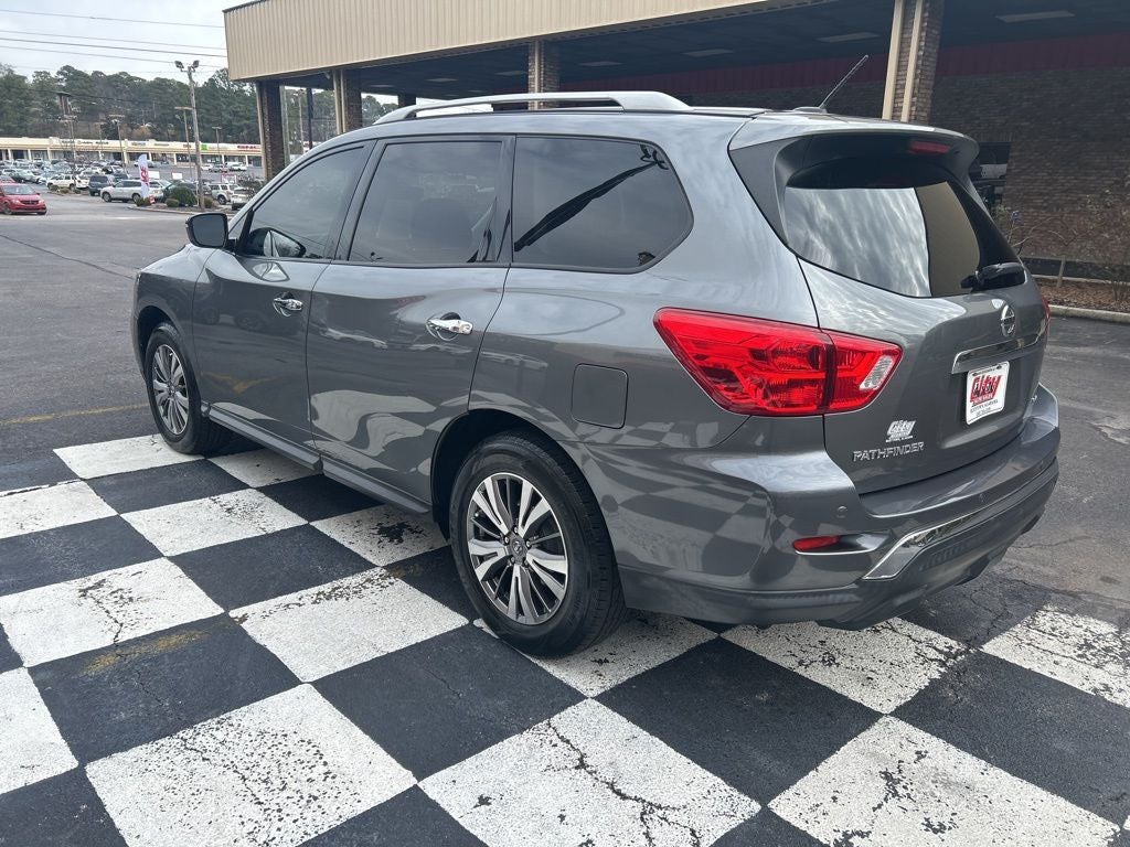 2018 Nissan Pathfinder SV