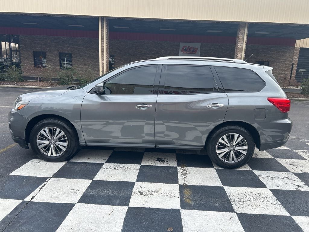 2018 Nissan Pathfinder SV