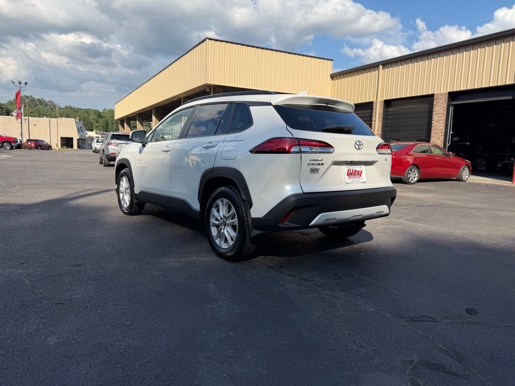 2024 Toyota Corolla Cross LE