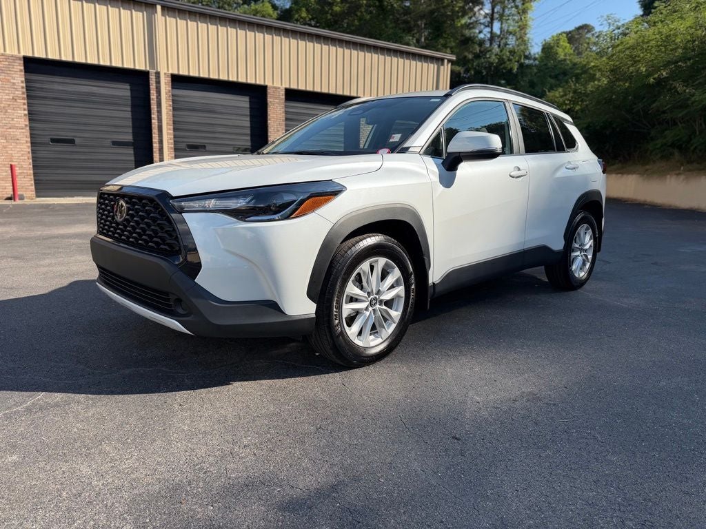 2024 Toyota Corolla Cross LE
