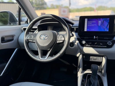 2024 Toyota Corolla Cross LE