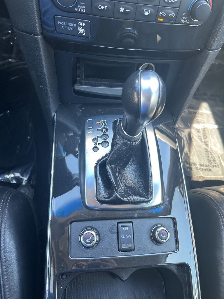 2017 INFINITI QX70 Base