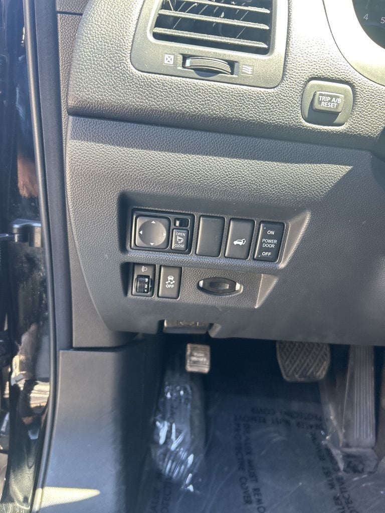 2017 INFINITI QX70 Base