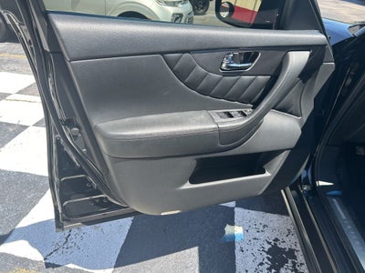 2017 INFINITI QX70 Base