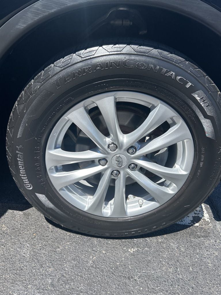 2017 INFINITI QX70 Base